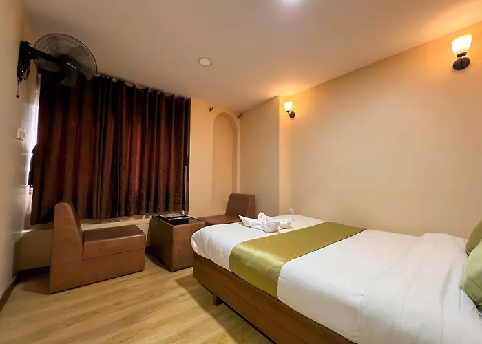 Holiday Hostel