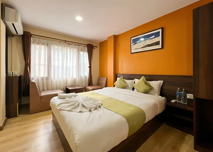 Holiday Hostel *